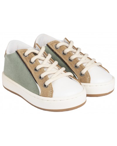 Τρίχρωμα δετά sneakers από...